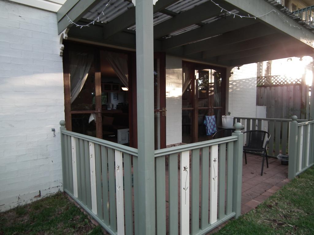 Frenchs Forest Bed And Breakfast Sydney Esterno foto