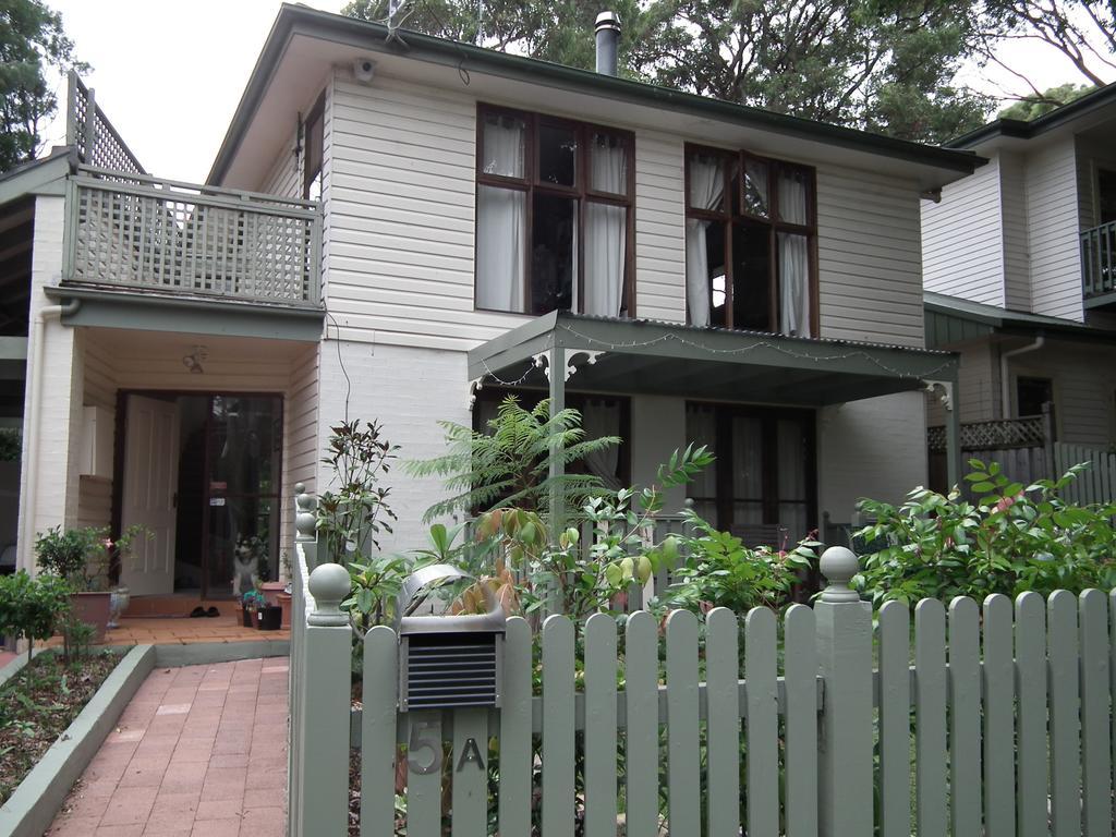 Frenchs Forest Bed And Breakfast Sydney Esterno foto